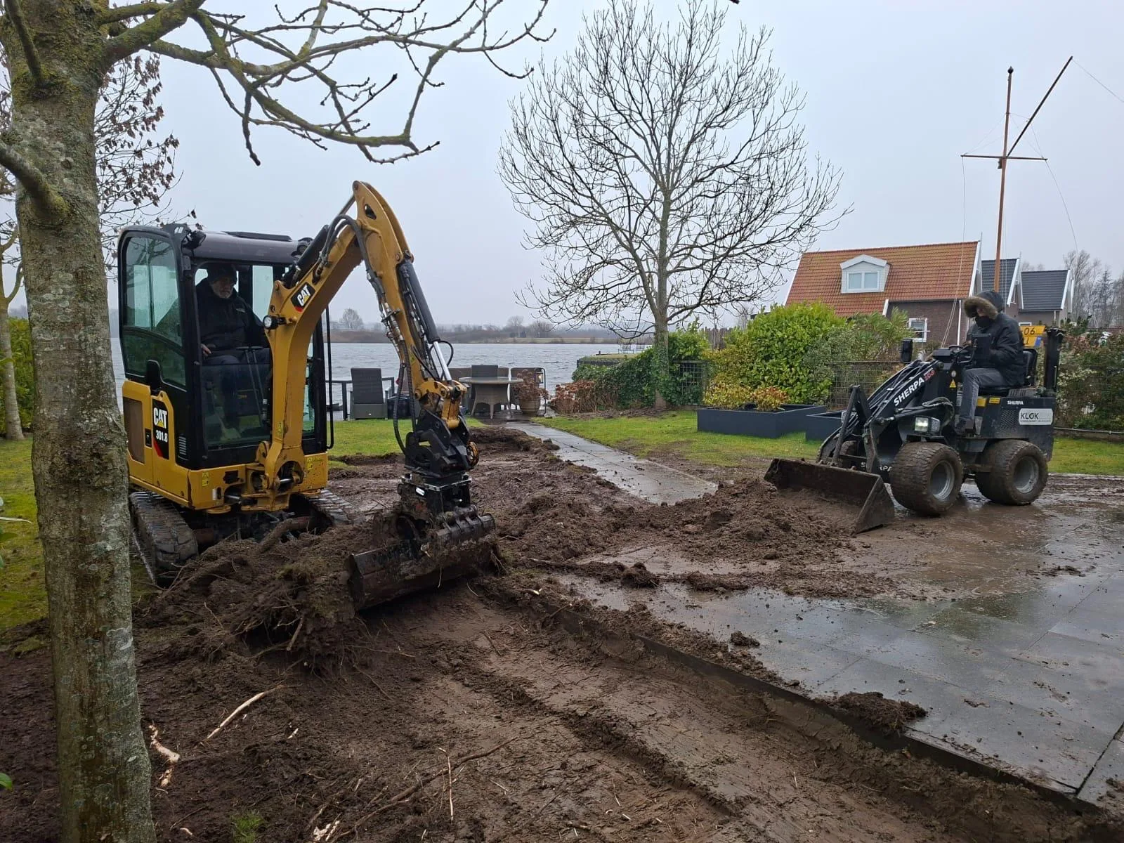 Grondwerk minigraver shovel tuin — grondwerk door Homeservices in regio Voorne aan Zee